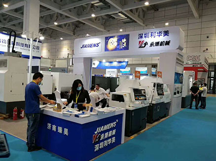 第23届济南国际机床展-天博克罗地亚官网机器人助力工业强市复兴发展
